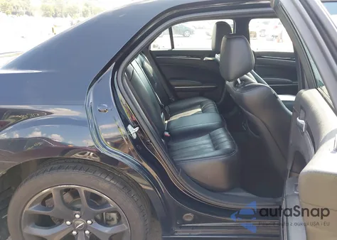 2022 Chrysler 300 S из США, поврежденный, VIN 2C3CCABG7NH136427